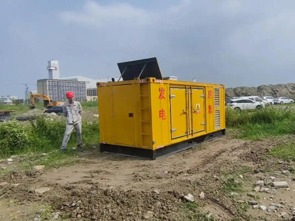 长岭200KW柴油发电机机组每小时的油耗量受哪些因素影响？